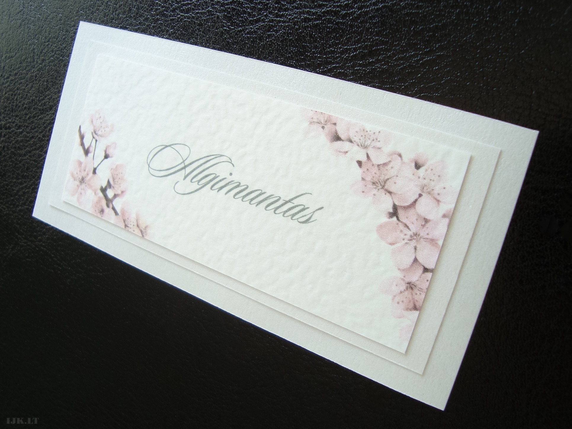 Stalo kortelė SAKURA su vyšnių žiedais, svečių kortelė, vestuvėms, krikštynoms, jubiliejui